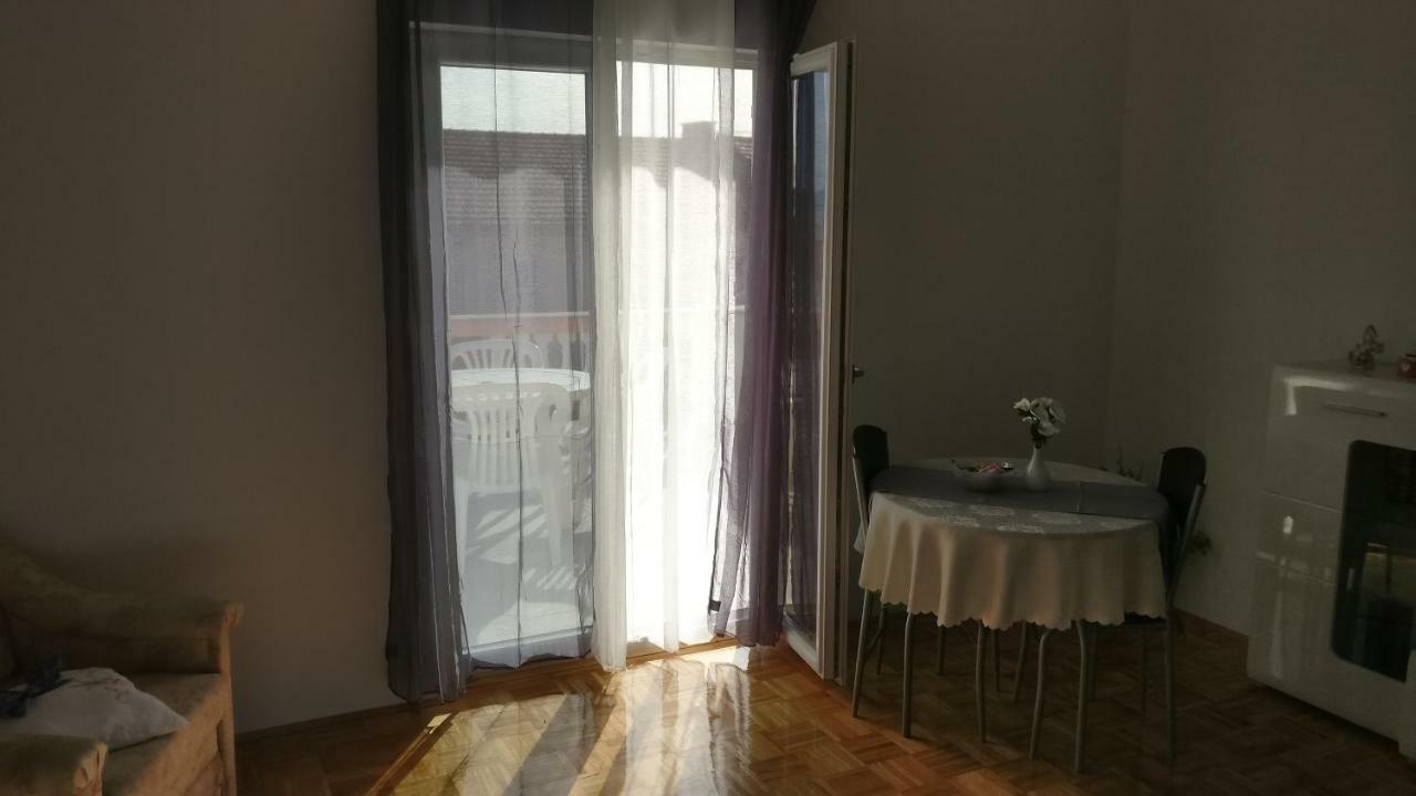 Apartmani Nimcevic Biograd Na Moru Exterior photo